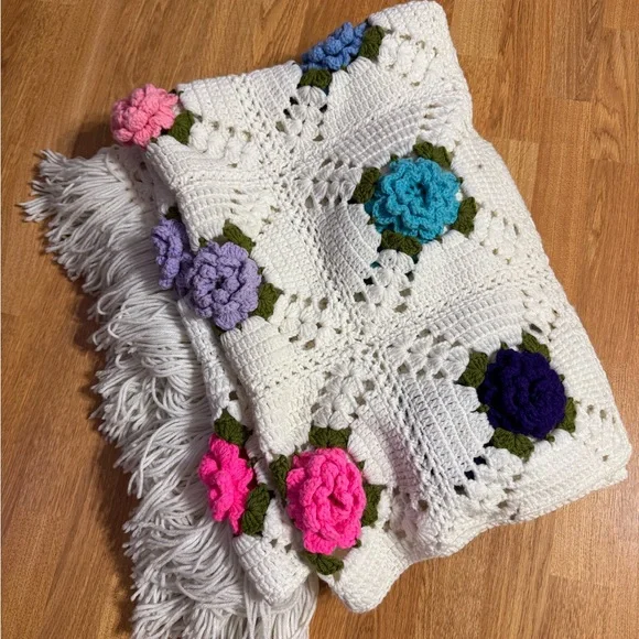 Vintage Crochet Afghan Blanket 3D Rose Throw Handmade Granny Square Fringed